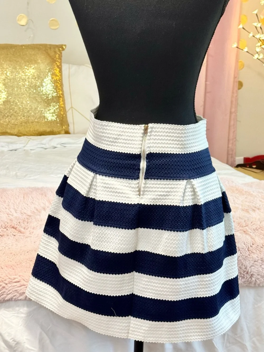 Neslay Navy White Striped Skater Skirt Textured Fit Flare Mini XS - Picture 2 of 4